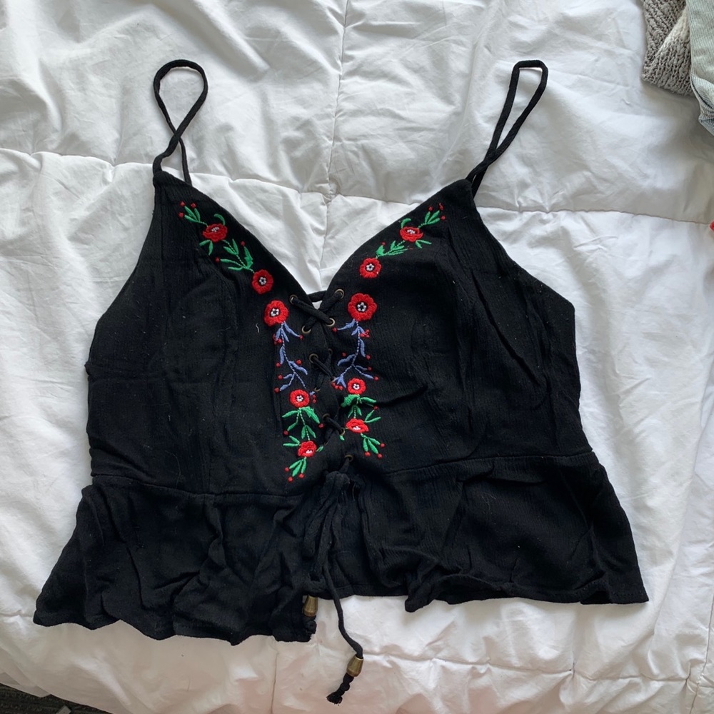 black tank top w floral details